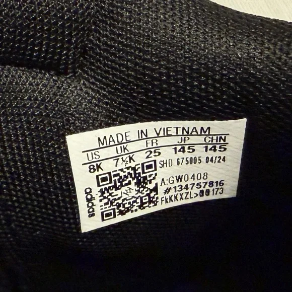 NEW Adidas Kids Black and White Sneakers
Toddler Little Boys 8 - Picture 4 of 5